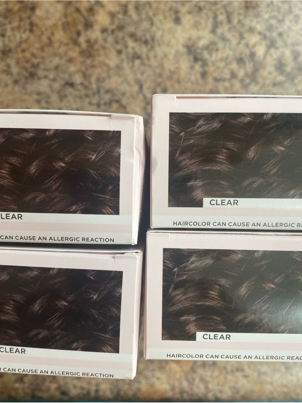 L'Oreal LeColor Gloss One Step Toning Gloss - Clear (brown packaging, pink lips) - Picture 2 of 4